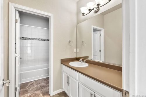 6632 Muscadine Ct, Denver CO  80016 exterior