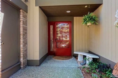 23 Whitman Ln, Mahwah, NJ 07430-3168