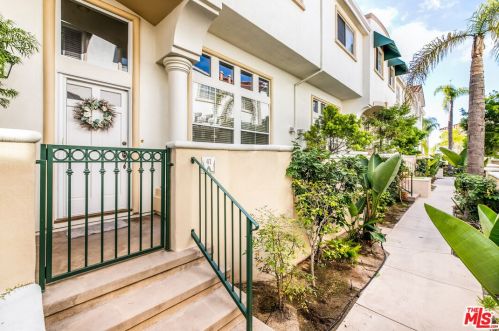 1332 El Prado Ave, Torrance, CA 90501-2715