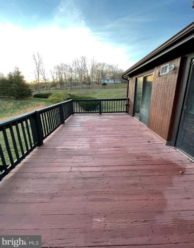 18 Whitetail Dr, Berkeley Springs WV  25411-5516 exterior