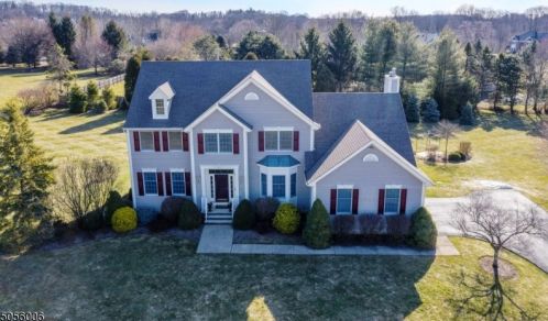 9 Terrill Dr, Califon, NJ 07830-3445