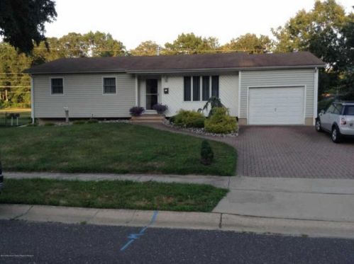 27 Drexel Dr, Jackson Twp, NJ 08527-2327
