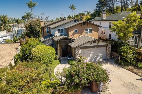 270 Hillcrest Dr, Encinitas, CA 92024-1525