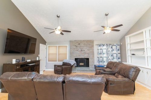 204 Devant Pl, Lilburn, GA 30047-6406