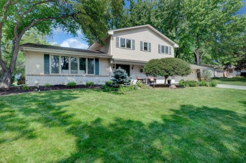 9912 Little Rd, Minneapolis, MN 55437-2435