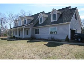 1 Angel Trace Rd, Ellington CT  06029-2735 exterior