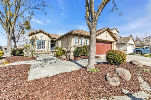 2521 Creekside Dr, Lodi, CA 95242-8340