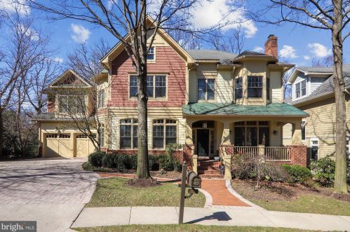 2918 24th Rd, Arlington, VA 22207-4951