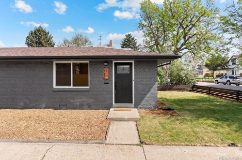 3315 Pontiac St, Denver CO  80207-2303 exterior