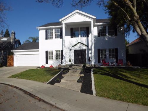 2029 Waterfall Ct, Modesto, CA 95355-1895