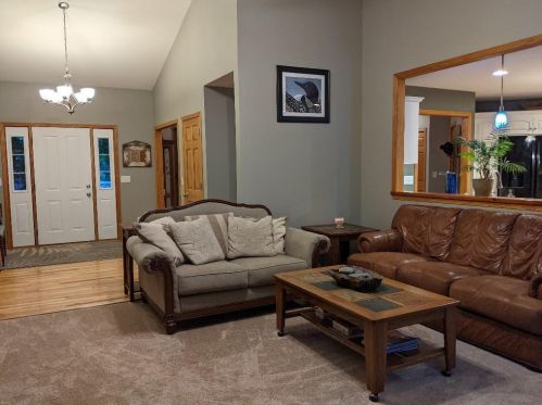 13387 Elmcrest Ave, Saint Paul MN  55110-5974 exterior