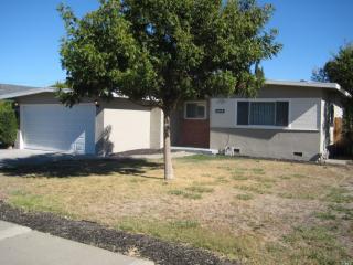 1844 San Anselmo St, Fairfield CA  94533-4007 exterior