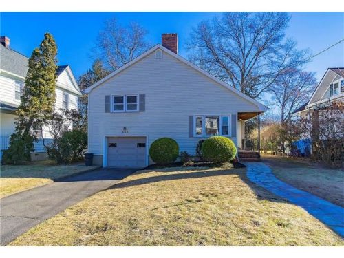 125 Dunellen Ave, Green Brook, NJ 08812-1229