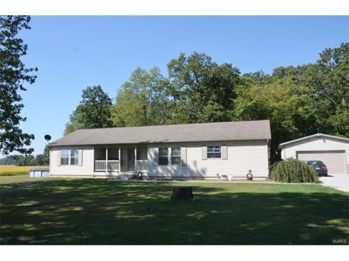 1479 Prairie Rd, Ayers, IL 62246-3121