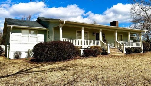 363 Maple Ridge Dr, Jackson, GA 30233-5042
