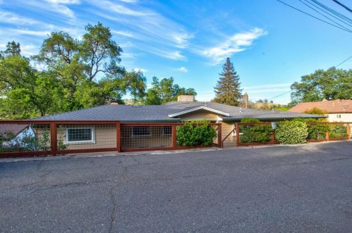 173 Badger St, Sutter Creek, CA 95685-4188