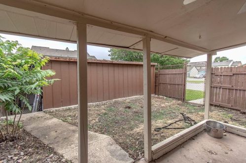 3701 Clubview Dr, Garland TX 75044-6158 exterior