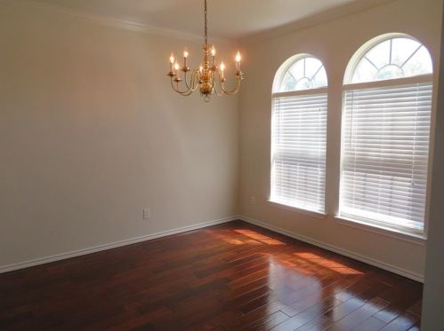 1107 Suffolk Ln, Cedar Hill TX  75104-4115 exterior