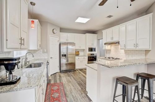 211 Mount Rushmore Dr, Cedar Park, TX 78613-2361