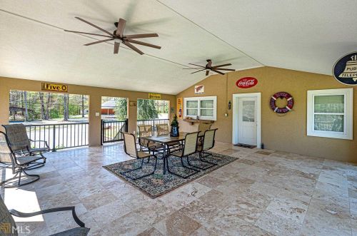 5149 Highway 155, Stockbridge GA  30281-1801 exterior