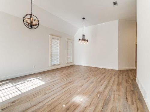 8309 Thornhaven Ct, North Richland Hills TX  76182-8625 exterior