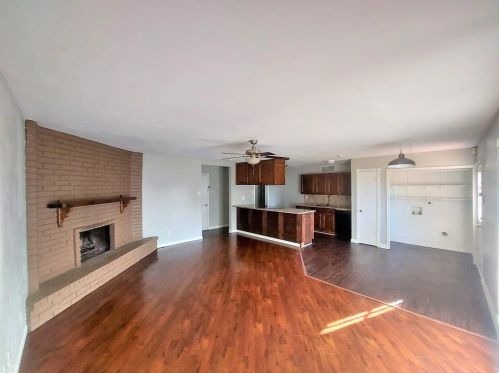 906 Fort Worth St, Midlothian TX  76063-2113 exterior