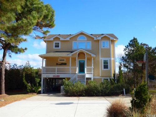 1037 Corolla Dr, Corolla, NC 27927-9684