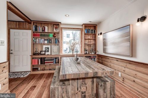 5 Queenston Pl, Princeton NJ  08540-3820 exterior