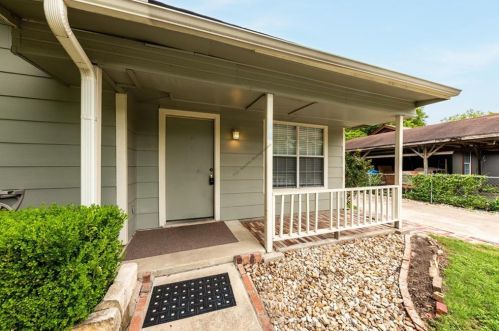 1209 Forest St, Georgetown, TX 78626-6718