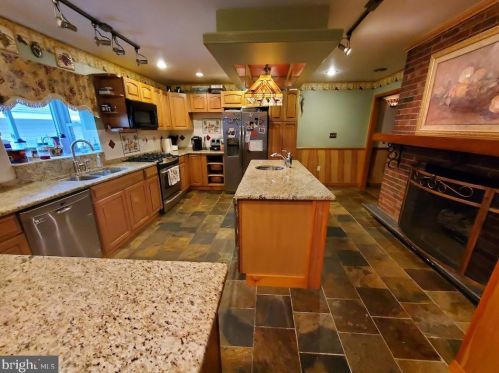 751 Goodwater Ave, Browns Mills, NJ 08015-3520