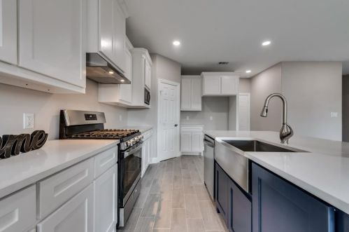 111 Mckinley St, Garland TX 75042-6709 exterior