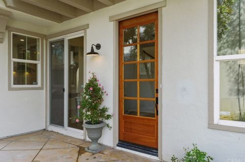 8 Snapdragon St, San Juan Capistrano, CA 92694-0751