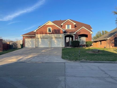 2304 Hillary Trl, Midlothian TX  76063-3759 exterior