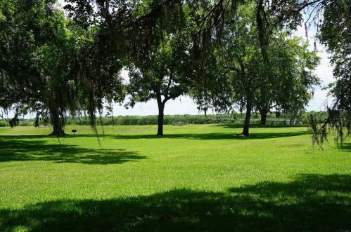 526 Angus Trl, Angleton TX 77515-9833 exterior