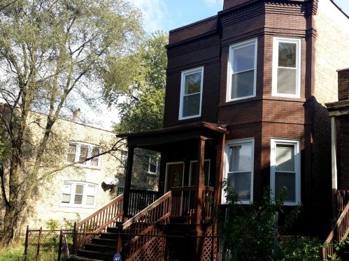 6933 Carpenter St, Chicago, IL 60621-1111
