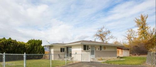 6081 Old Naches Hwy, Goose Prairie, WA 98937-9793