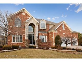 2211 Glouceston Ln, Naperville, IL 60564-8475