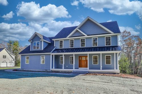 28 Countryside Dr, Brookline, NH 03033-4425