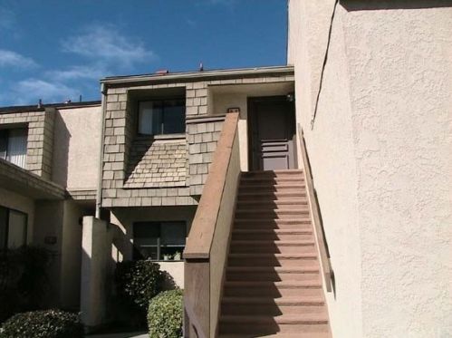 525 Ranch View Cir, Anaheim, CA 92807-4326