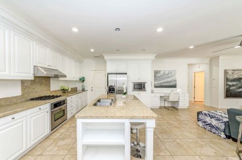 37 Deergrass, Irvine CA  92618-2246 exterior