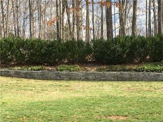 86 Bishop Ave, Southington CT  06489-2317 exterior