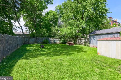 317 Walnut St, Lancaster PA  17602-2403 exterior