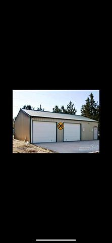 6790 Mustang Rd, Terrebonne, OR 97760-7659