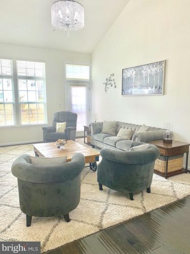 1865 Exton Dr, Fallston MD  exterior