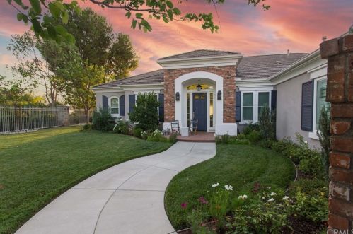 2309 Skyline Dr, Fullerton, CA 92831-1127