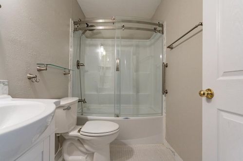 1621 Morrison Dr, Fort Worth TX  76112-3766 exterior