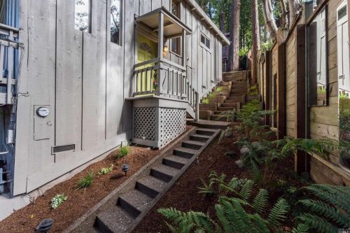 32 Millside Ln, Mill Valley, CA 94941-2620