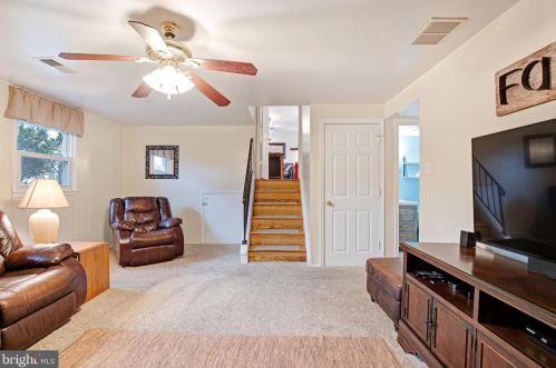 8634 Langport Dr, Springfield VA  exterior