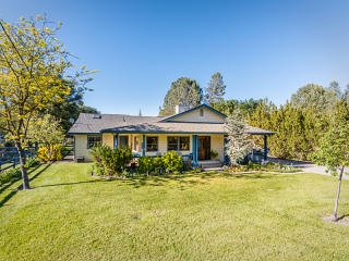 9025 San Rafael Rd, Atascadero, CA 93422-5718