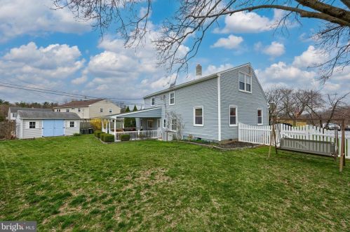 1604 Robert Rd, Lancaster PA  17601-5635 exterior